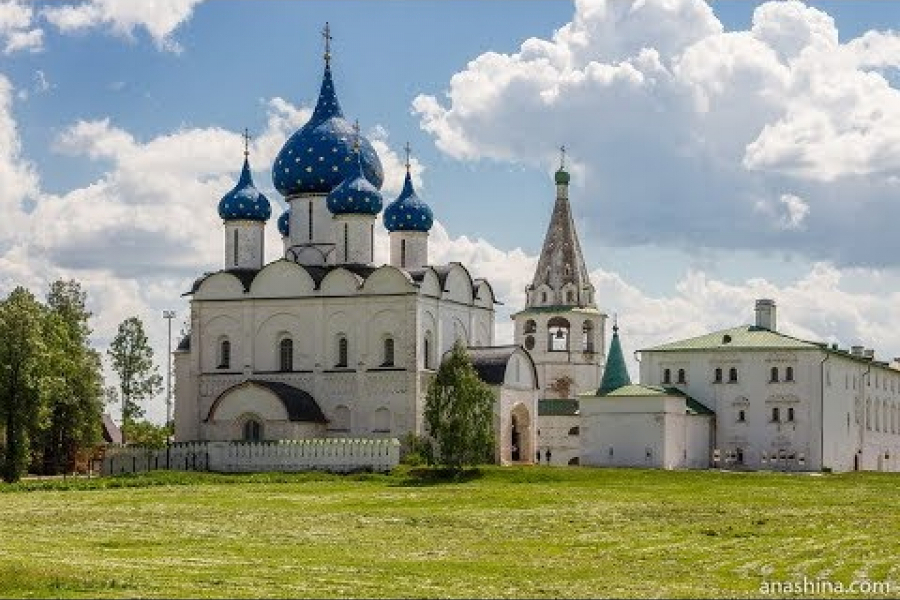 Суздальская. Суздальский Кремль Суздаль. Архитектурного ансамбля Суздальского Кремля. Успенский собор в Суздале. Древний Суздальский Кремль.