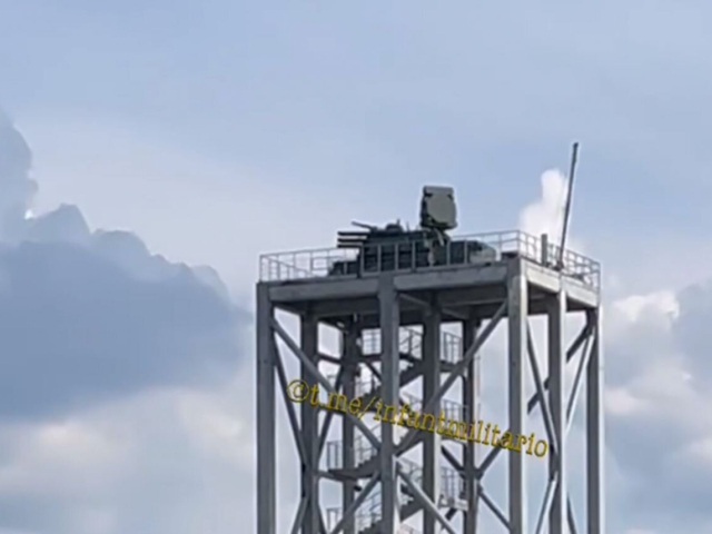 Панцири всякие на вышки ставят - чтобы дронам было легче по ним попасть?