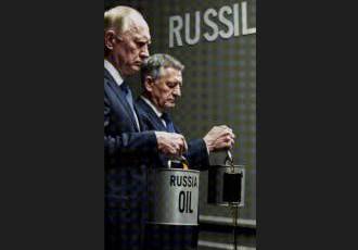 Всё что остается крутым и всемогущим путинским олигархам - таскать украденную у нас нефть вручную?