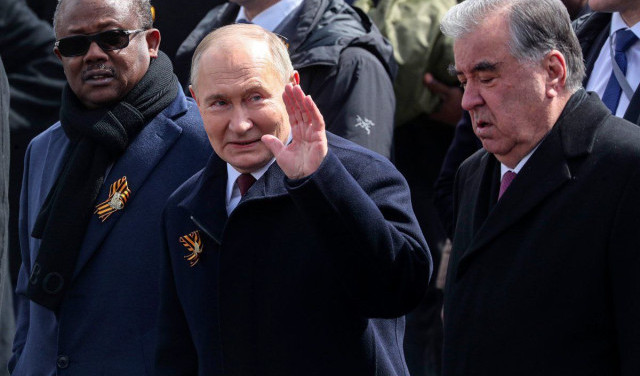 Эмбало, предпоследний из друзей Путина - свергнут...